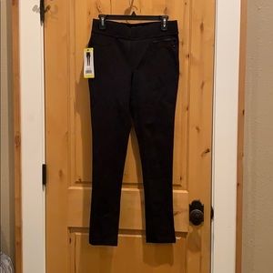 Black new with tags DKNY jeggings